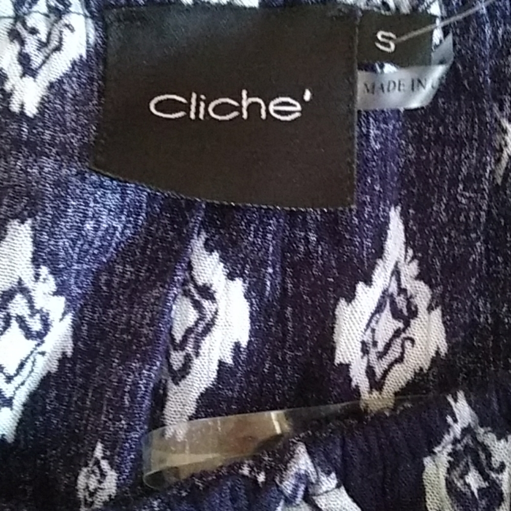 Cliche Romper. - Picture 4 of 4